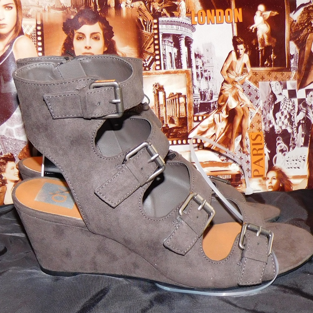 DV Dolce Vita Gladiator Sandals